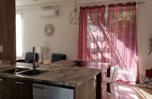 Saint Jovite Apartment | Condo 10 minutes from the Mont Tremblant ski slopes (Pet-Friendly)