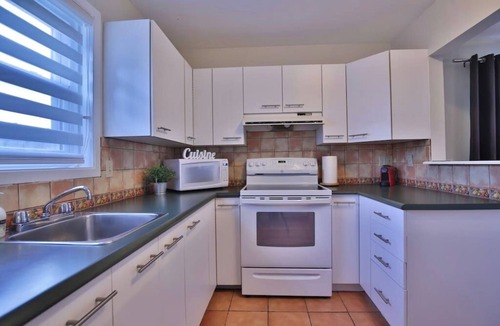 Magog Condo | Condo 2 rooms club azur near the lake - legal