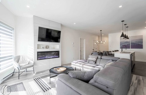 Saint Donat Condo | Condo le Yéti | Lake view | Village St-Donat | dogfriendly