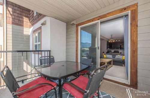 Invermere Apartment | Contemporary, Cozy, Pool, Hot Tub, Lake Front
