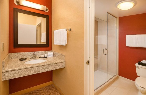 Durham Hotel | Convenient Stay, Superb Location! 4 Family-friendly Units, Free Parking, Pool
