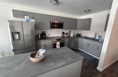 Whitehorse House | Conveniently located home perfect for a family or working professionals.