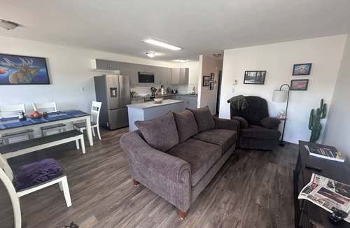 Whitehorse House | Conveniently located home perfect for a family or working professionals.