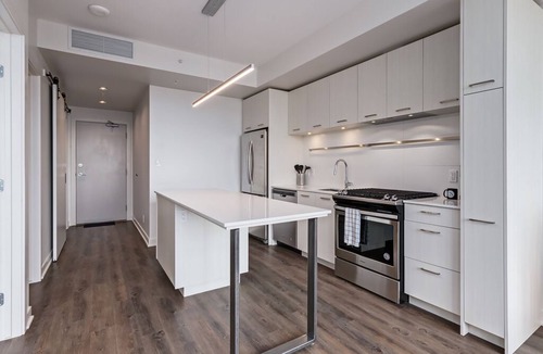 Beltline Apartment | Corporate Stays - Bright and Spacious 1BR Retreat with Top-Tier Amenities