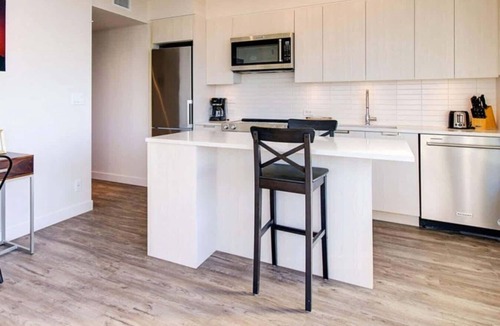 Metrotown Condo | Corporate Stays | Hazel 2 Bedrooms