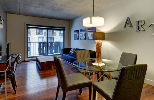 Cite-Universitaire Apartment | Corporate Stays | La Garde | Modern 1BR