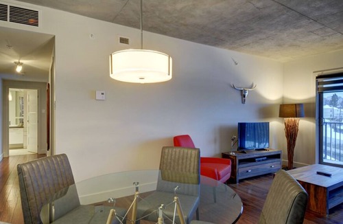 Cite-Universitaire Apartment | Corporate Stays | La Garde | Modern 2BR