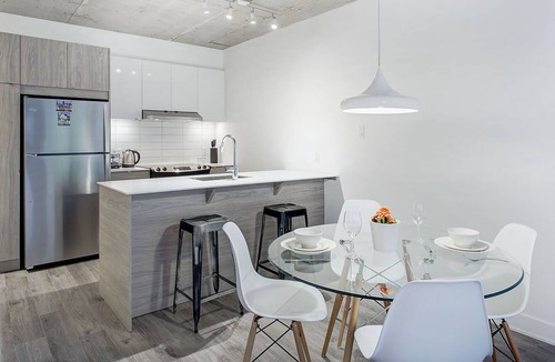 Shaughnessy Village Apartment | Corporate Stays | Le Shaughn | Modern 1BR
