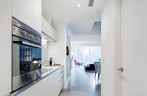 International District Apartment | Corporate Stays | Loft4U | Comfy Studio