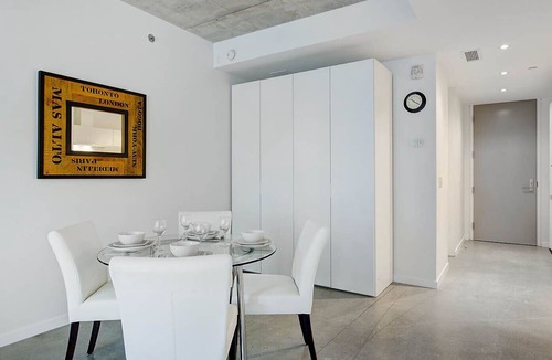 International District Apartment | Corporate Stays | Loft4U | Comfy Studio