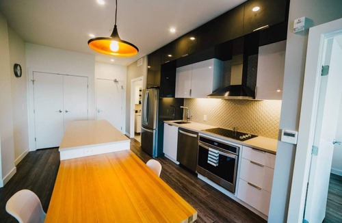 Winnipeg Apartment | Corporate Stays | LXTX 1 Bedroom