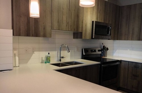 North Central Edmonton Apartment | Corporate Stays | Park Avenue 2 Bedroom