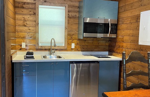 Sooke Cottage | Cottage 3& 6 with Waterfront and Beach Access