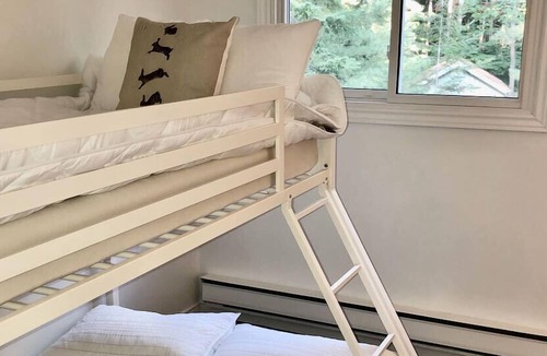 Lafontaine Cottage | Cottage just steps from beautiful Georgian Bay!