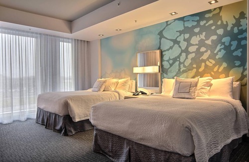 Les Rivieres Hotel | Courtyard by Marriott Quebec City