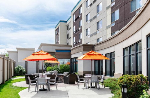 West Edmonton Hotel | Courtyard by Marriott Edmonton West