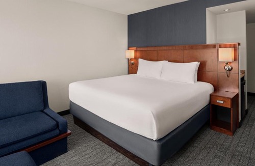 Downtown Halifax Hotel | Courtyard by Marriott Halifax Downtown