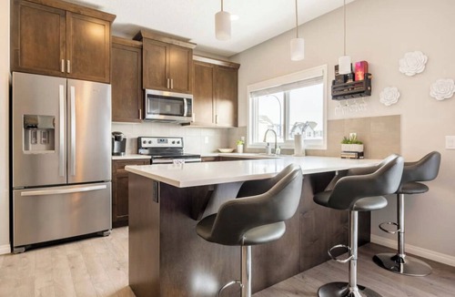 Northwest Calgary House | Cozy 1 bedroom private washroom with a Central AC