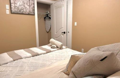 East Side Apartment | Cozy 1 Bedroom Suite