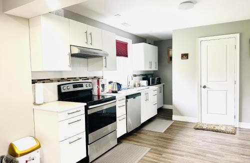 Virgil House | Cozy 3-bedroom farmhouse in wine-country