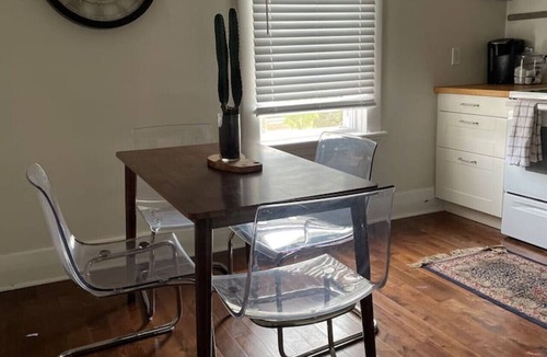 London Apartment | Cozy and Bright - 5 mins to LHSC