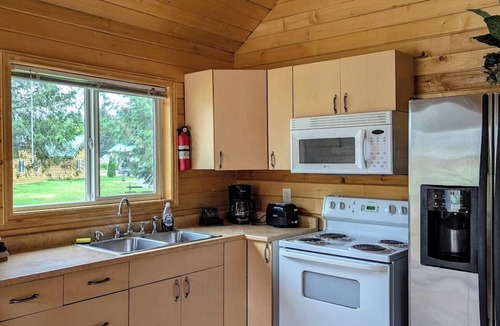 McBride Cabin | Cozy and Relaxing Getaway Cabin #12