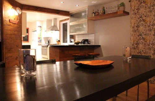 Saint Ferreol les Neiges Ski Chalet | Cozy Chalet Near Mont-Sainte-Anne | Sleeps 8–10 | Fireplace | EV Charger