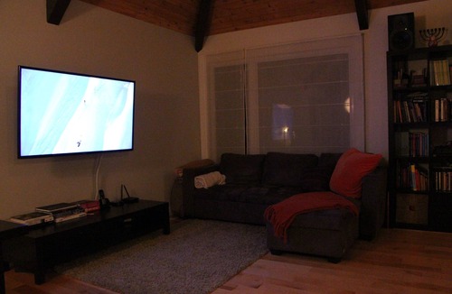 Saint Ferreol les Neiges Ski Chalet | Cozy Chalet Near Mont-Sainte-Anne | Sleeps 8–10 | Fireplace | EV Charger
