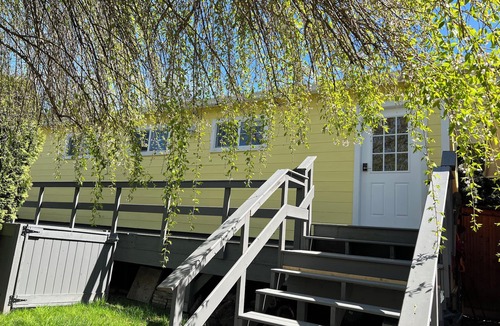Sardis Cabin | Cozy Cabin, Mountain Views, close to Vedder River