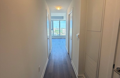 Wynford-Concorde Condo | Cozy cityview Getaway