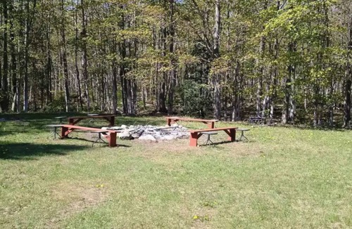 Colpoys Bay Apartment | Cozy Comfort Double Room 07– Peninsula Motel, Minutes from Wiarton Waterfront