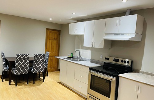 Windsor House | Cozy comfort lower level unit