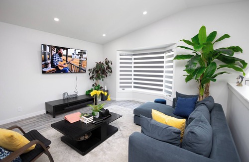 Winnipeg Apartment | Cozy Cove Extension