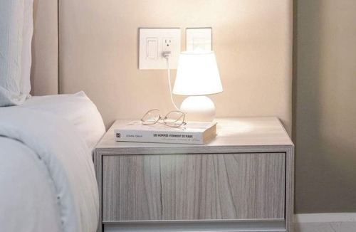 Gay Village Hotel | Cozy Duo – Downtown MTL Nest