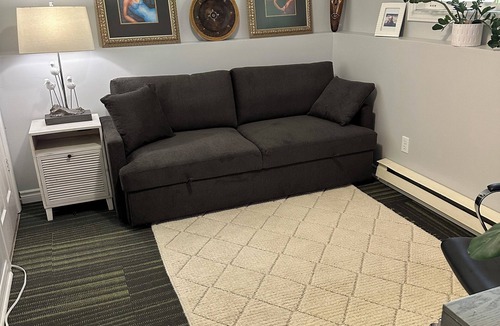 New Glasgow House | Cozy duplex split level quiet area