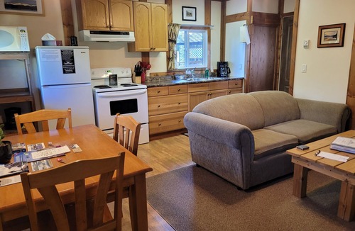 Nordegg Cabin | Cozy Fireside Cottage - The Rock