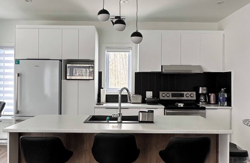 Chertsey Ski Chalet | COZY FOREST CHALET - PEACEFUL NATURE ESCAPE