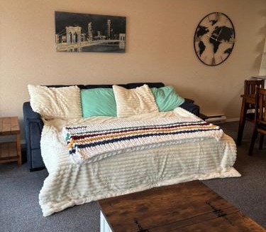 East Kootenay Apartment | Cozy getaway with a view!