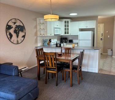 East Kootenay Apartment | Cozy getaway with a view!