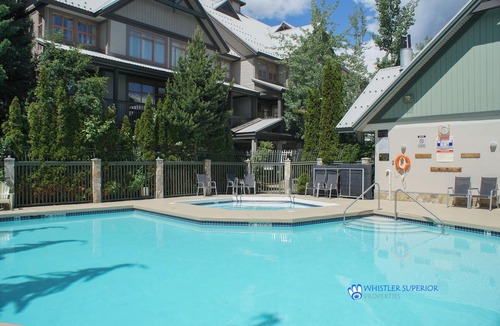 Village North Condo | Cozy Ground Floor, Free Parking, Pool and Hot Tub, Deck