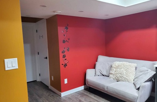 Southwest Edmonton House | Cozy Home experience in SW Edmonton 15min from airport