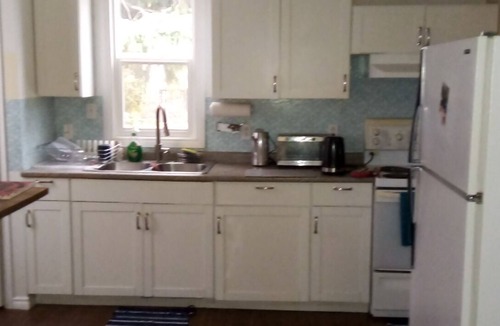 Cold Lake House | Cozy house in downtown Cold Lake