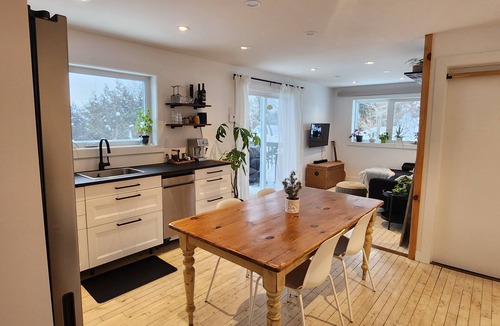 Morin Heights House | Cozy house perfectly located in the village, perfect getaway for couples.