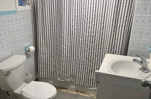 The Danforth Apartment | Cozy Modern Basement Suite | Quiet & Comfortable Stay