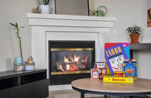 Southeast Calgary House | Cozy Modern Pet Friendly Homes