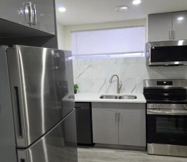 Kincora Apartment | Cozy, newly built basement suite 12 km from YYC