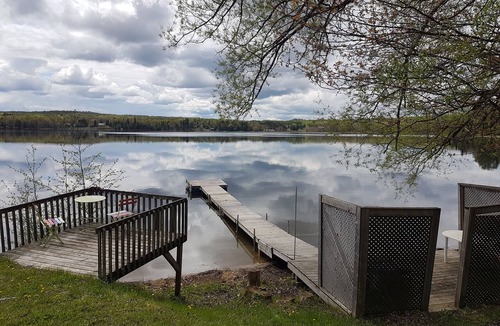 Dysart et al Cottage | Cozy Pines Waterfront Cottage