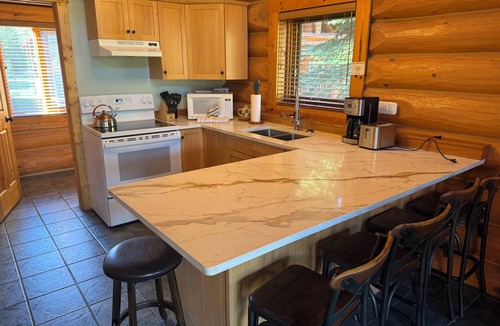 Golden House | Cozy Premium Mountain Chalet - Cabin #14