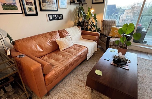 Kensington-Cedar Cottage Condo | Cozy private room and bathroom