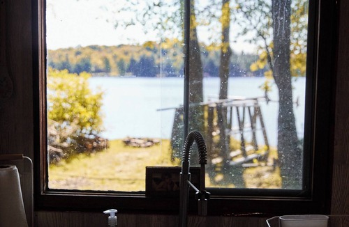 Havelock-Belmont-Methuen Cabin | Cozy Rustic Cabin on Jack Lake